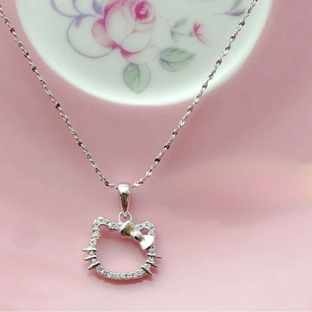 Hello Kitty necklace, Hello Kitty accessories